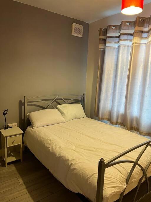Ovington Grove 2 Fully Equipped Kitchen Free Parking 3 Bedrooms Netflix Newcastle upon Tyne Exterior photo